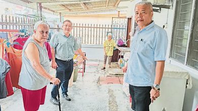Photo of 住家粪池溢出飘异味 居民寻求许金水协助